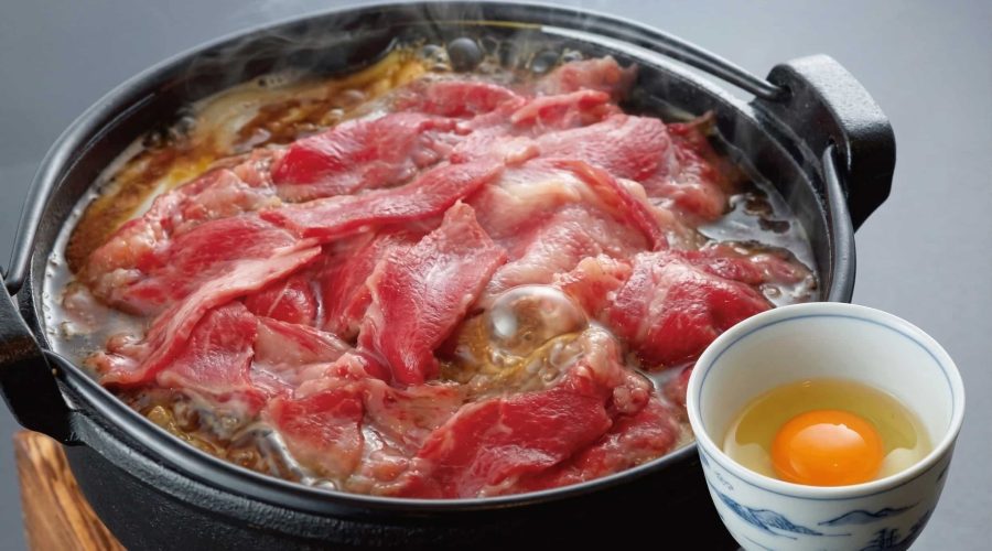 黒毛和牛 すき鍋うどん 生卵付き大画角